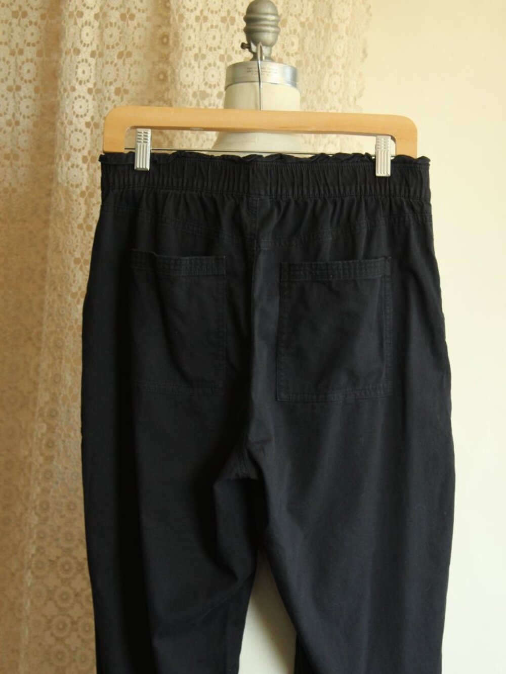 Womens Old Navy Pants,  Black Baggy Size Medium Cotton with Pockets, Elastic - Picture 8 of 14